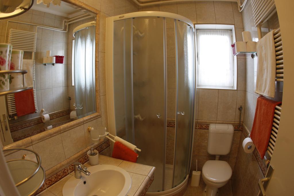 מריבור Rooms Beros חדר תמונה